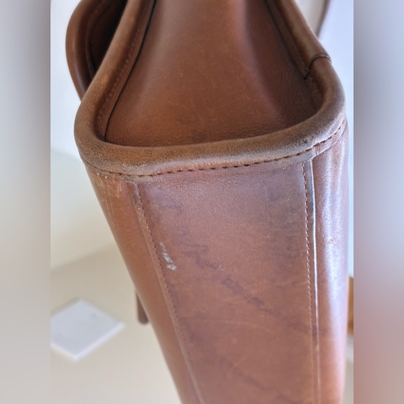 Vintage Coach Court Brown Leather Crossbody Bag - Picture 5 of 13